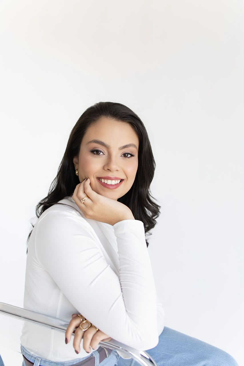 Dra. Heyde Esther, cirurgiã-dentista em Anápolis